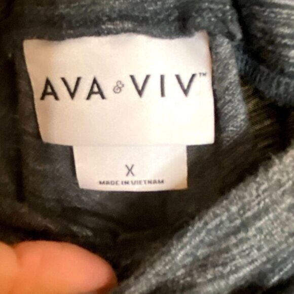 Ava & Viv Grey V Striped Pull Up Stretch Knee Length Skirt Size X  (plus‎ size) - Picture 4 of 5